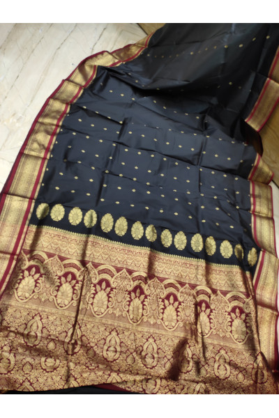 Black Silk Banarasi Saree With All Over Butta Work And Contrast Color Pallu (KR1503)